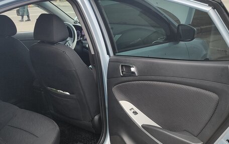 Hyundai Solaris II рестайлинг, 2013 год, 600 000 рублей, 7 фотография