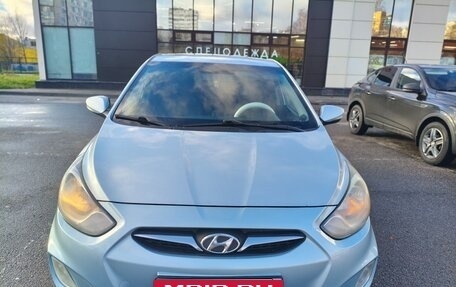 Hyundai Solaris II рестайлинг, 2013 год, 600 000 рублей, 10 фотография