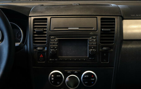 Nissan Tiida, 2010 год, 950 000 рублей, 10 фотография