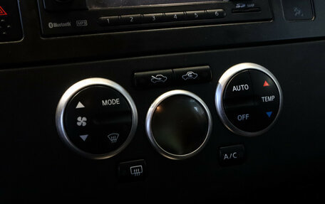 Nissan Tiida, 2010 год, 950 000 рублей, 15 фотография