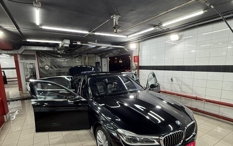 BMW 7 серия, 2018 год, 3 400 000 рублей, 3 фотография