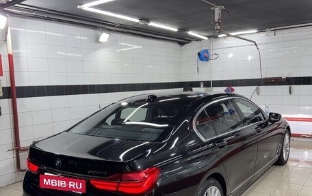 BMW 7 серия, 2018 год, 3 400 000 рублей, 8 фотография