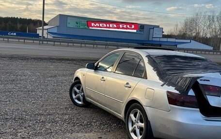 Hyundai Sonata VI, 2006 год, 250 000 рублей, 2 фотография