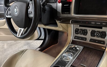 Jaguar XF I рестайлинг, 2013 год, 1 700 000 рублей, 3 фотография