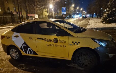 Hyundai Solaris II рестайлинг, 2016 год, 400 000 рублей, 6 фотография