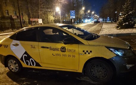 Hyundai Solaris II рестайлинг, 2016 год, 400 000 рублей, 8 фотография