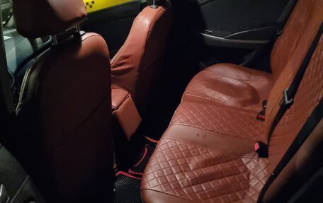 Hyundai Solaris II рестайлинг, 2016 год, 400 000 рублей, 10 фотография