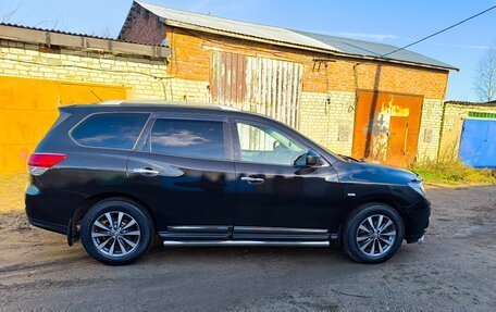 Nissan Pathfinder, 2014 год, 1 690 000 рублей, 2 фотография