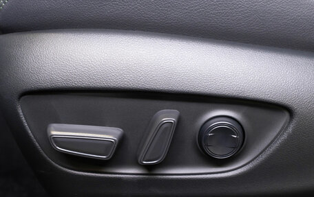 Toyota RAV4, 2025 год, 4 150 000 рублей, 16 фотография