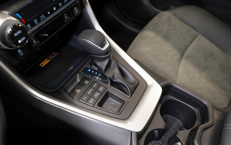 Toyota RAV4, 2025 год, 4 150 000 рублей, 17 фотография