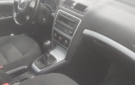 Skoda Octavia, 2011 год, 750 000 рублей, 10 фотография