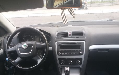 Skoda Octavia, 2011 год, 750 000 рублей, 9 фотография