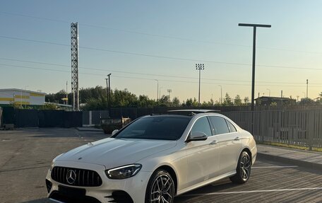 Mercedes-Benz E-Класс, 2021 год, 5 500 000 рублей, 3 фотография