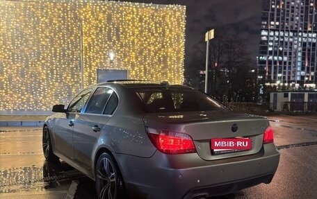 BMW 5 серия, 2007 год, 1 400 000 рублей, 3 фотография