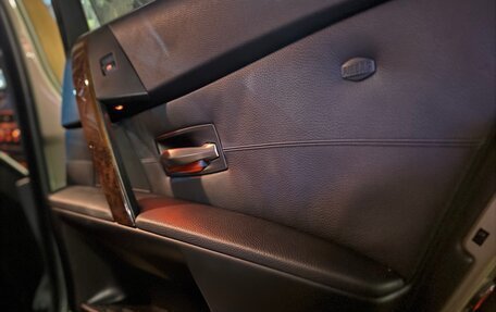 BMW 5 серия, 2007 год, 1 400 000 рублей, 23 фотография