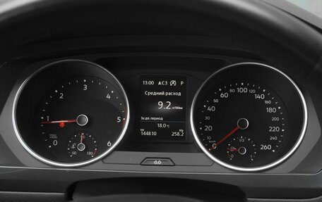 Volkswagen Tiguan II, 2018 год, 2 349 000 рублей, 14 фотография