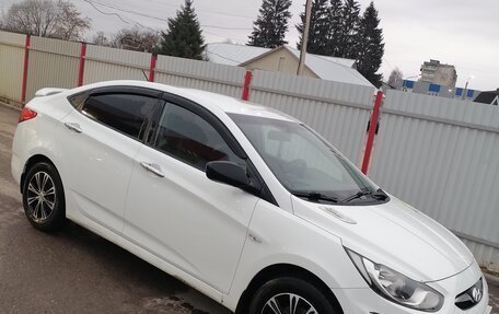 Hyundai Solaris II рестайлинг, 2012 год, 720 000 рублей, 1 фотография