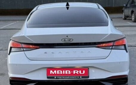 Hyundai Elantra, 2023 год, 2 000 000 рублей, 1 фотография