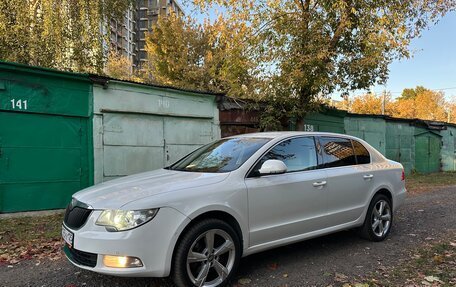 Skoda Superb III рестайлинг, 2012 год, 1 080 000 рублей, 6 фотография