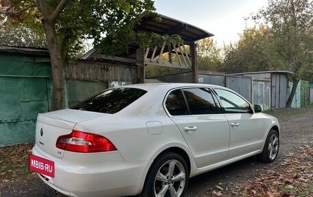 Skoda Superb III рестайлинг, 2012 год, 1 080 000 рублей, 3 фотография