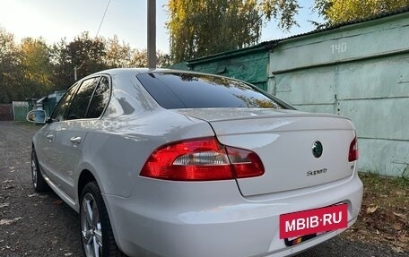 Skoda Superb III рестайлинг, 2012 год, 1 080 000 рублей, 4 фотография