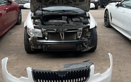 Skoda Superb III рестайлинг, 2012 год, 1 080 000 рублей, 34 фотография