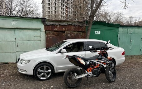 Skoda Superb III рестайлинг, 2012 год, 1 080 000 рублей, 40 фотография