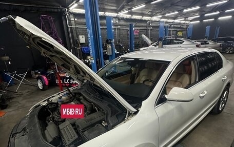 Skoda Superb III рестайлинг, 2012 год, 1 080 000 рублей, 39 фотография