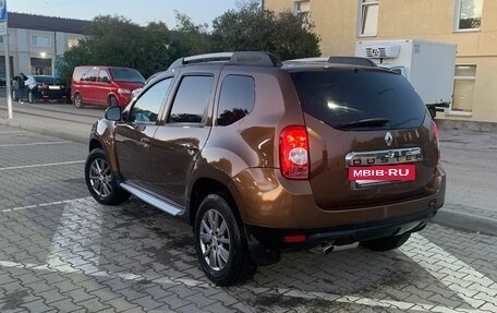 Renault Duster I рестайлинг, 2013 год, 900 000 рублей, 2 фотография