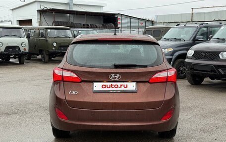 Hyundai i30 II рестайлинг, 2013 год, 880 000 рублей, 4 фотография