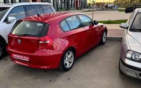 BMW 1 серия, 2011 год, 600 000 рублей, 2 фотография