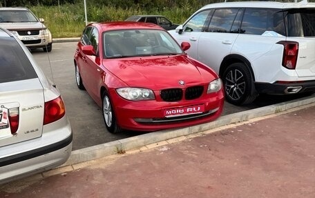 BMW 1 серия, 2011 год, 600 000 рублей, 1 фотография