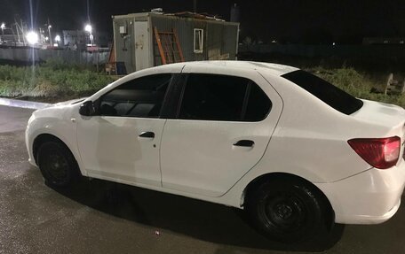 Renault Logan II, 2016 год, 500 000 рублей, 2 фотография