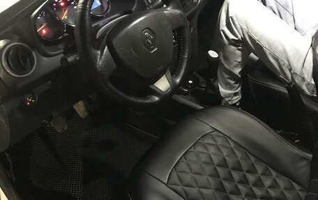 Renault Logan II, 2016 год, 500 000 рублей, 5 фотография