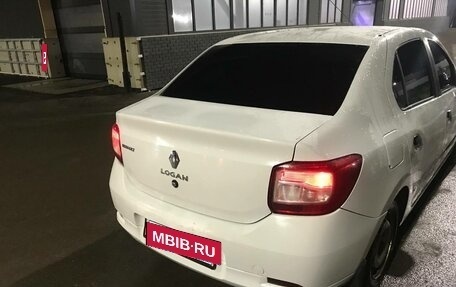 Renault Logan II, 2016 год, 500 000 рублей, 3 фотография