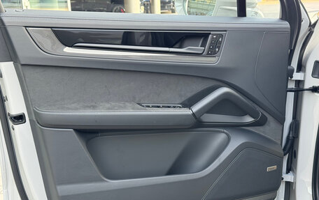 Porsche Cayenne III, 2025 год, 24 490 000 рублей, 7 фотография