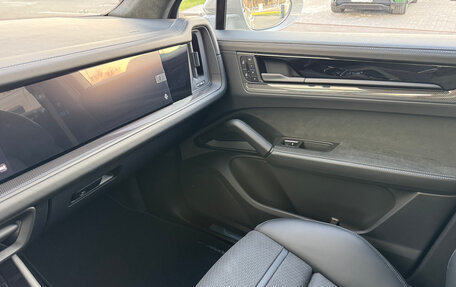 Porsche Cayenne III, 2025 год, 24 490 000 рублей, 21 фотография