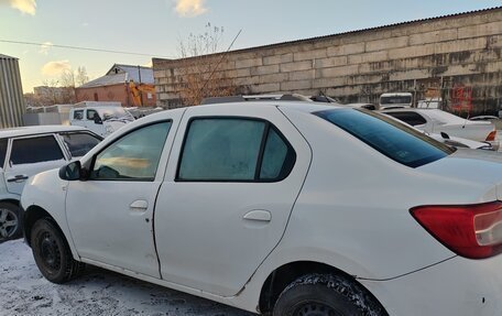 Renault Logan II, 2015 год, 290 000 рублей, 6 фотография