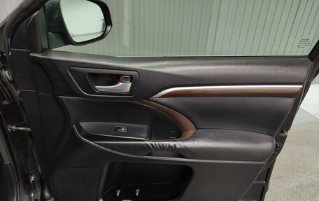 Toyota Highlander III, 2015 год, 2 580 000 рублей, 16 фотография