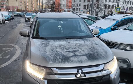 Mitsubishi Outlander III рестайлинг 3, 2017 год, 1 650 000 рублей, 1 фотография
