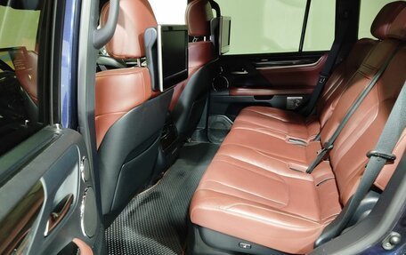 Lexus LX III, 2017 год, 6 500 000 рублей, 18 фотография