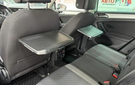 Volkswagen Tiguan II, 2017 год, 2 749 000 рублей, 18 фотография