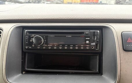 Honda Stepwgn II рестайлинг, 2001 год, 790 000 рублей, 20 фотография