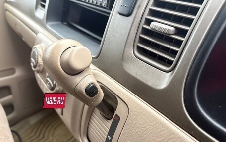 Honda Stepwgn II рестайлинг, 2001 год, 790 000 рублей, 22 фотография