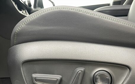 Toyota RAV4, 2025 год, 4 400 000 рублей, 14 фотография