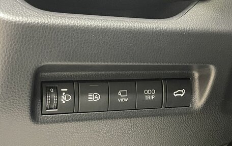 Toyota RAV4, 2025 год, 4 400 000 рублей, 19 фотография