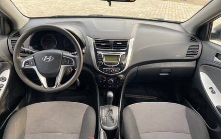 Hyundai Solaris II рестайлинг, 2013 год, 800 000 рублей, 7 фотография