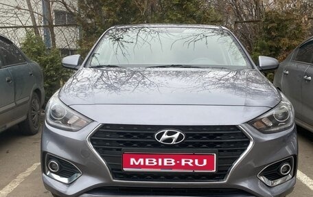 Hyundai Solaris II рестайлинг, 2017 год, 1 250 000 рублей, 1 фотография