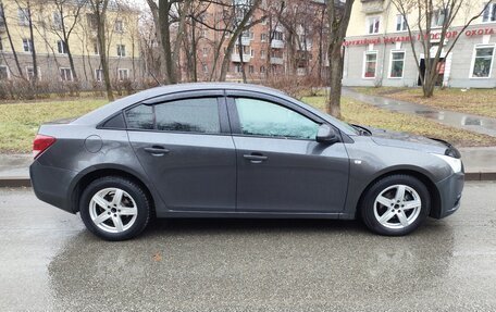 Chevrolet Cruze II, 2012 год, 590 000 рублей, 3 фотография