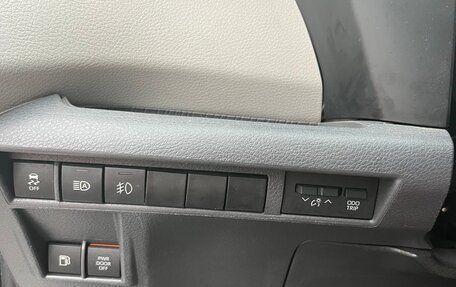 Toyota Sienna, 2021 год, 4 000 000 рублей, 5 фотография